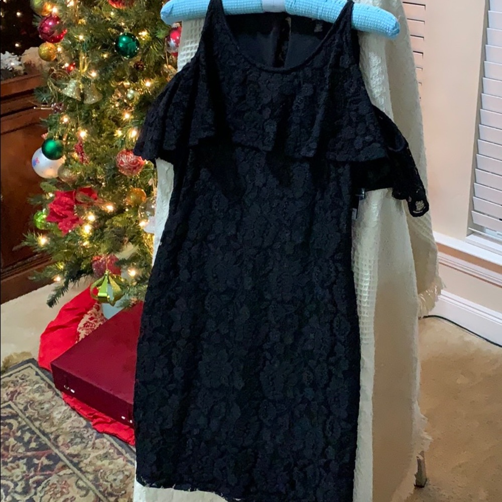 Ella Moss sz L dress.  Black lace. Cut out